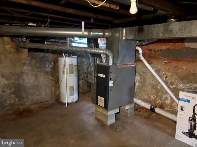 744 Cherry St, Camden, NJ 08103 - utilities featuring water heater and heating unit