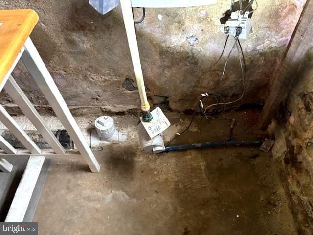 744 Cherry St, Camden, NJ 08103 - basement view