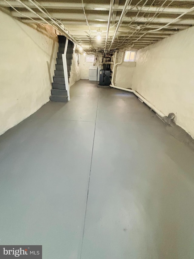 805 W Bristol St, Philadelphia, PA 19140 - basement with stairs and washer / clothes dryer