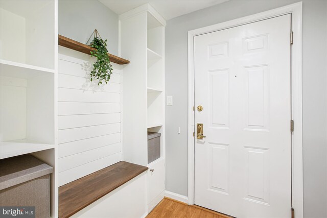 1312 Massachusetts Ave NW Unit 604, Washington, DC 20005 - mudroom featuring light wood-type flooring and baseboards