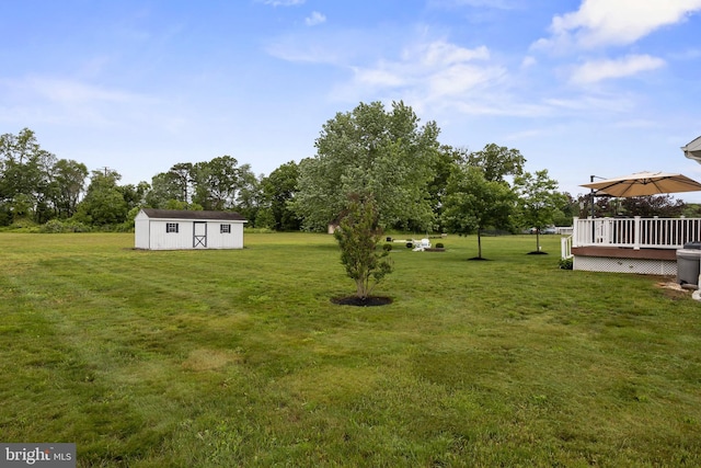 545 Lawrence Corner Rd, Pittsgrove, NJ 08318 - view of grassy yard featuring a wooden deck and view of scattered trees