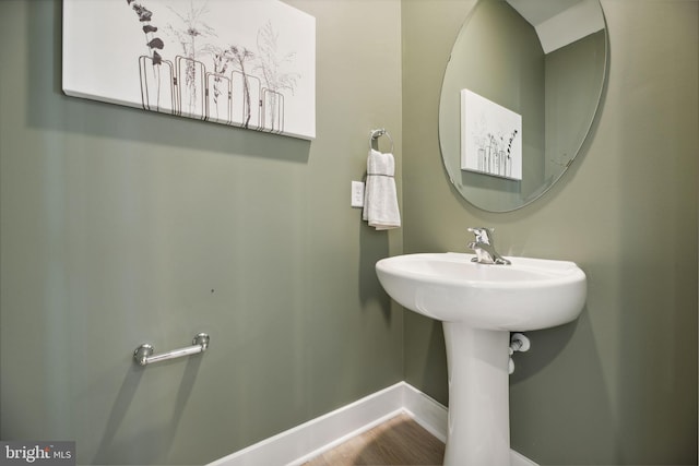 112 Pomo Ln, Winchester, VA 22602 - bathroom with baseboards
