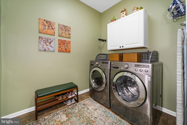 42 Manassas Dr, Middletown, DE 19709 - washroom with cabinet space, washer and clothes dryer, and baseboards