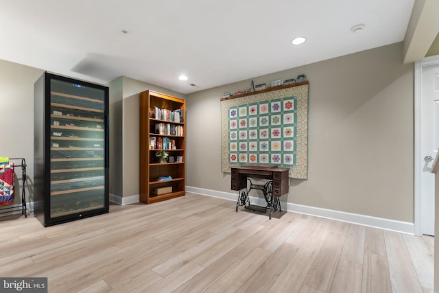 70 Battery Point Dr, Fredericksburg, VA 22406 - interior space featuring wine cooler, wood finished floors, baseboards, and recessed lighting
