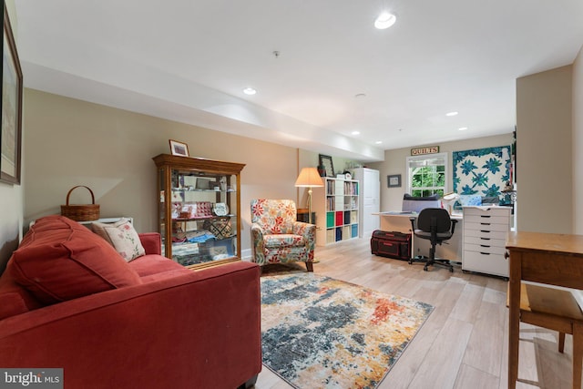 70 Battery Point Dr, Fredericksburg, VA 22406 - living area featuring light wood-type flooring, an office area, and recessed lighting