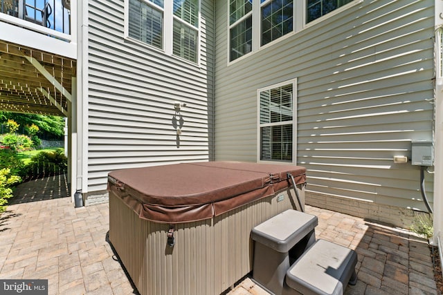 70 Battery Point Dr, Fredericksburg, VA 22406 - view of patio / terrace featuring a hot tub