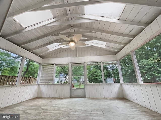 6502 Elk Ct, Waldorf, MD 20603 - unfurnished sunroom with a skylight, a ceiling fan, vaulted ceiling, and plenty of natural light