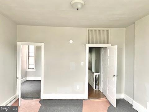 1364 Park Blvd, Camden, NJ 08103 - empty room featuring baseboards and carpet floors