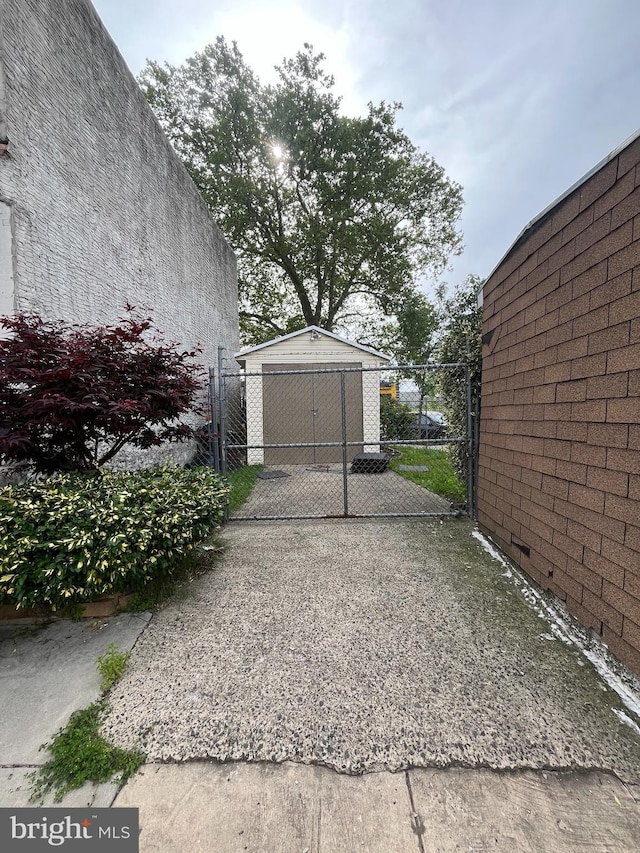 3639 N Darien St, Philadelphia, PA 19140 - view of gate