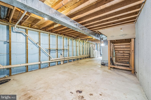 216 Parker Ave, Philadelphia, PA 19128 - unfinished below grade area with gas water heater