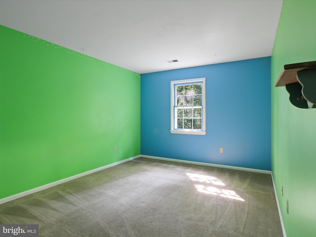 7449 Maple Branch Rd, Clifton, VA 20124 - carpeted spare room featuring baseboards