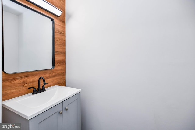5936 S Hil Mar Cir, District Heights, MD 20747 - bathroom with vanity