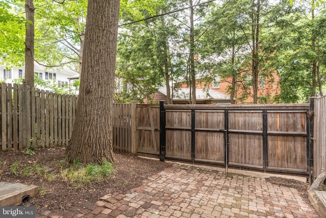 3709 Jocelyn St NW, Washington, DC 20015 - fenced backyard featuring a gate