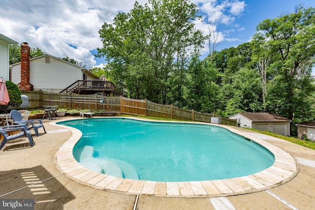 1704 Horner Rd, Woodbridge, VA 22191 - view of swimming pool featuring a patio area and a fenced backyard