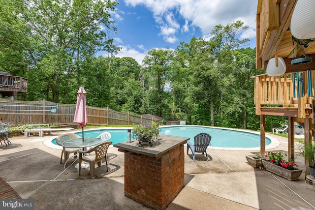 1704 Horner Rd, Woodbridge, VA 22191 - view of pool featuring a patio, a fenced backyard, and view of scattered trees