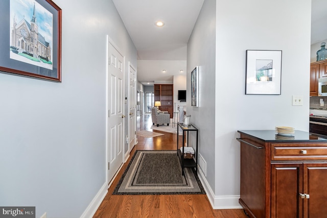1430 Amherst Ct, Mechanicsburg, PA 17050 - hallway featuring wood finished floors, baseboards, and recessed lighting