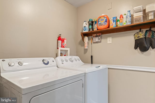 9615 51st Pl, College Park, MD 20740 - washroom featuring washing machine and clothes dryer