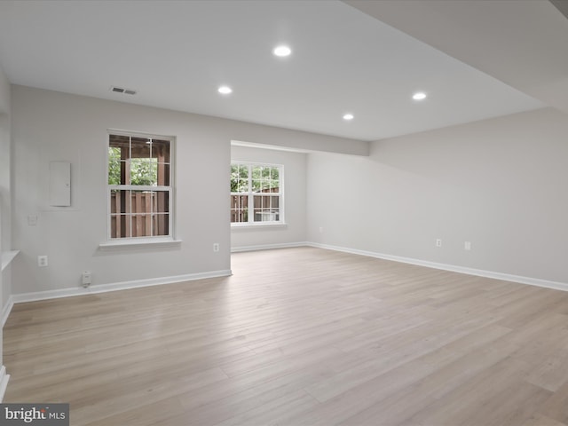 14282 Newbern Loop, Gainesville, VA 20155 - spare room with light wood-style floors, baseboards, and recessed lighting