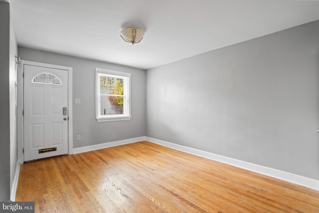 1731 Holbrook St NE, Washington, DC 20002 - foyer featuring light wood-style floors and baseboards