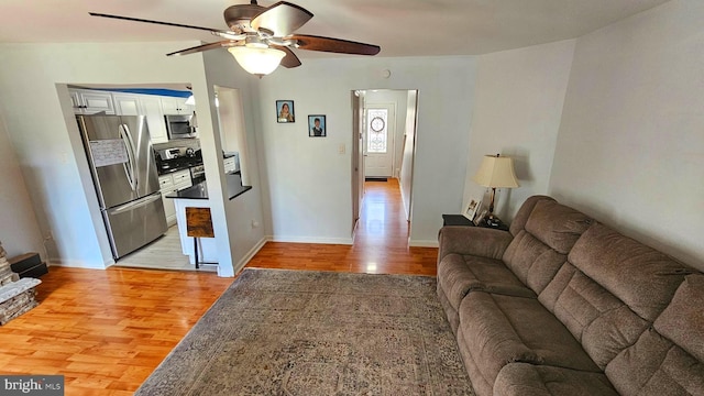 14 Curry Ln, Horsham, PA 19044 - living area featuring a ceiling fan, light wood-type flooring, and baseboards