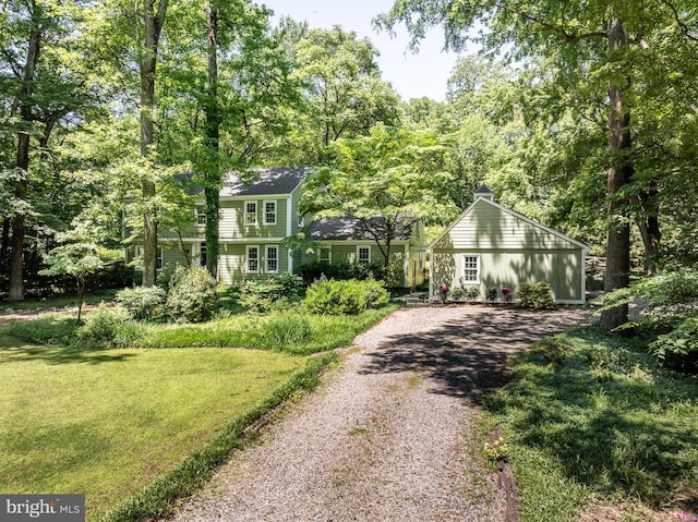 3520 Musket Dr, Midlothian, VA 23113 - view of front of house with driveway and a front lawn