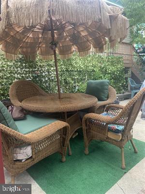 19 S Elberon Ave, Atlantic City, NJ 08401 - balcony featuring a patio area