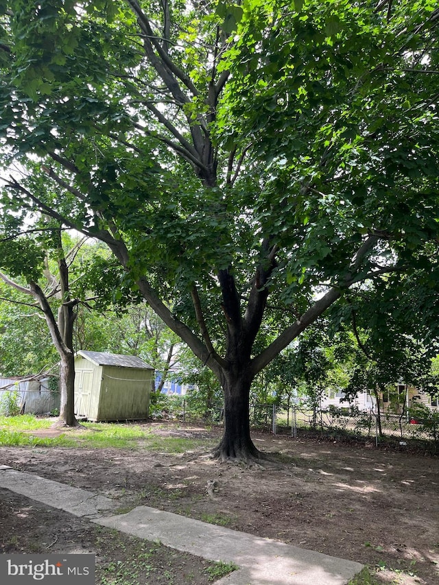 1208 First Ave, Seabrook, NJ 08302 - view of yard