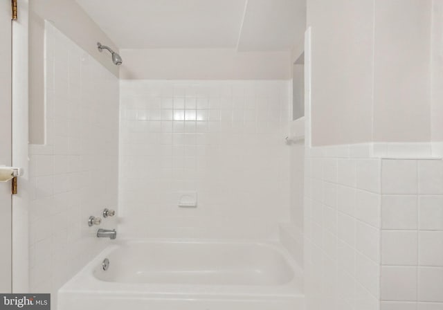 8404 Galveston Rd, Silver Spring, MD 20910 - bathroom featuring bathtub / shower combination
