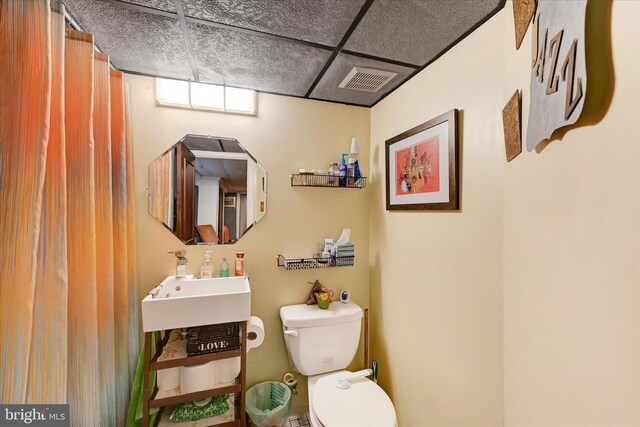 4224 Evans Chapel Rd, Baltimore, MD 21211 - bathroom featuring toilet and a sink