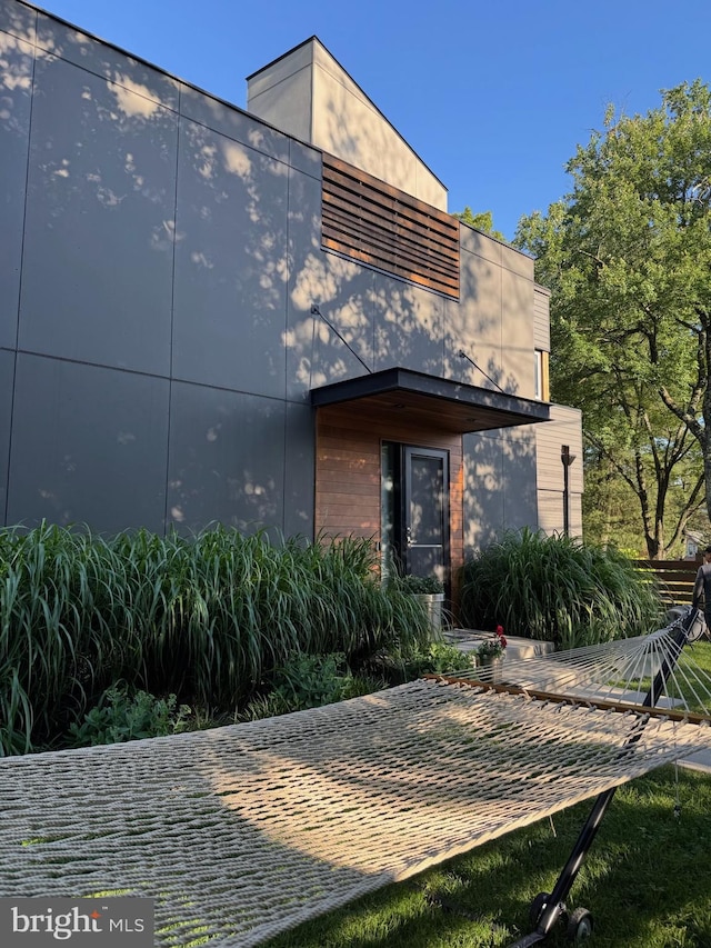 5929 Onondaga Rd, Bethesda, MD 20816 - view of front of house