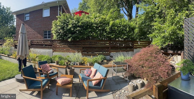 5929 Onondaga Rd, Bethesda, MD 20816 - view of patio / terrace