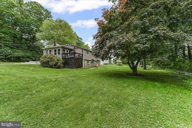320 Lees Brg, Nottingham, PA 19362 - view of green lawn with a wooden deck