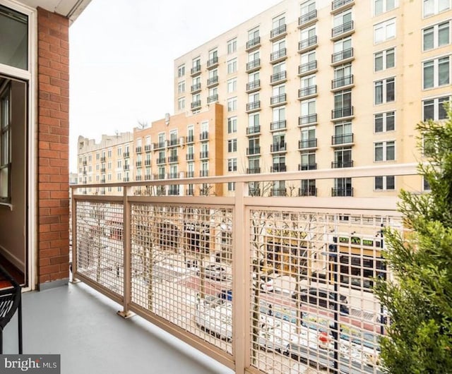 157 Fleet Unit 307, Oxon Hill, MD 20745 - view of balcony