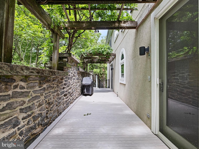 2000 N Bancroft Pkwy, Wilmington, DE 19806 - view of patio featuring a pergola and a grill