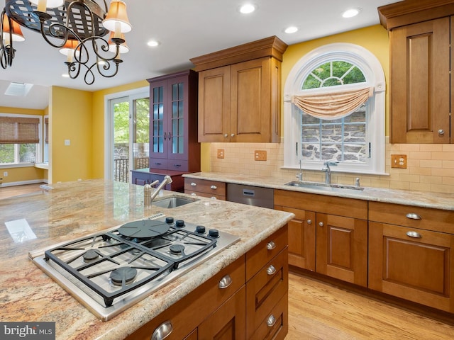 2000 N Bancroft Pkwy, Wilmington, DE 19806 - kitchen featuring appliances with stainless steel finishes, a sink, light wood-style floors, healthy amount of natural light, and recessed lighting