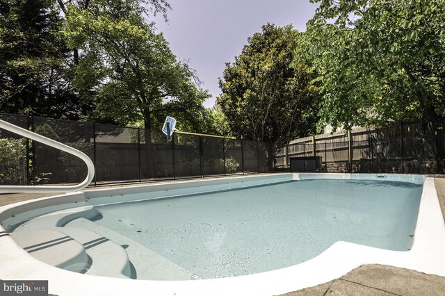 1100 Clarke St, Herndon, VA 20170 - view of pool