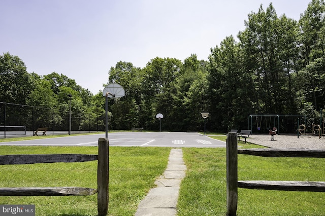1100 Clarke St, Herndon, VA 20170 - view of basketball court with community basketball court