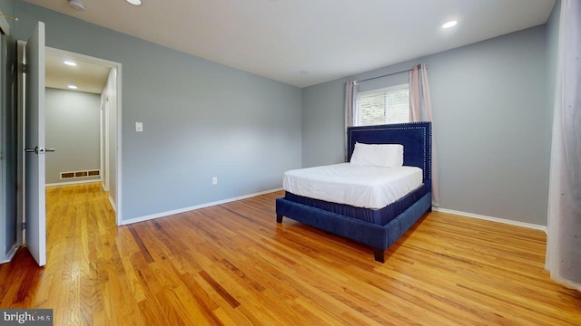 35 Bayberry Rd, Ewing, NJ 08618 - bedroom with wood finished floors, baseboards, and recessed lighting