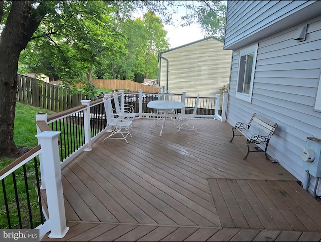 13721 Hobart Dr, Silver Spring, MD 20904 - deck featuring outdoor dining space