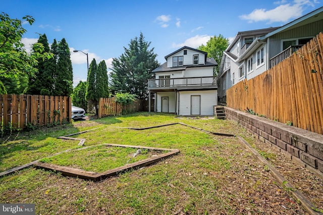 1402 W Old Cold Spring Ln, Baltimore, MD 21209 - view of yard with a garden