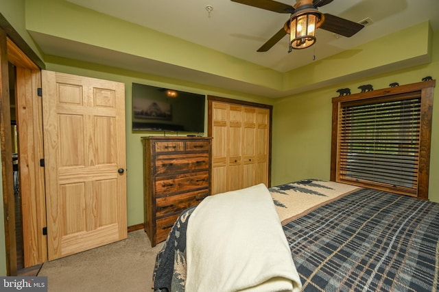 90 Biltmore Ridge Trl, Mc Henry, MD 21541 - carpeted bedroom with a closet and a ceiling fan