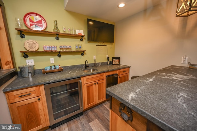 90 Biltmore Ridge Trl, Mc Henry, MD 21541 - indoor wet bar with beverage cooler, dark wood-style flooring, and recessed lighting