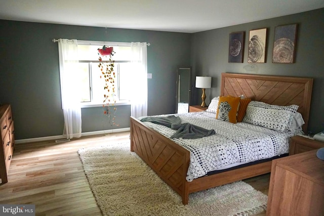 4 E Spring Oak Cir, Media, PA 19063 - bedroom with light wood finished floors and baseboards