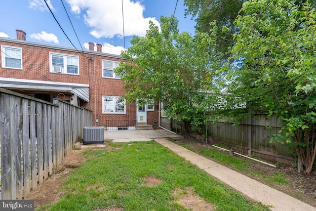 1738 Stokesley Rd, Baltimore, MD 21222 - view of yard featuring entry steps and central AC
