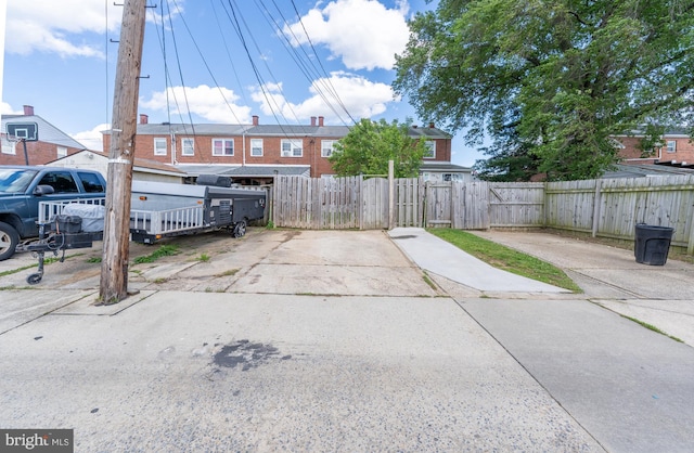 1738 Stokesley Rd, Baltimore, MD 21222 - view of patio featuring a gate