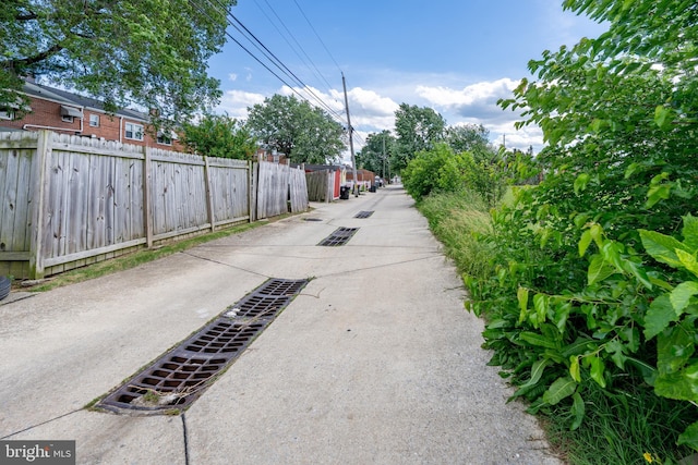 1738 Stokesley Rd, Baltimore, MD 21222 - view of concrete alley