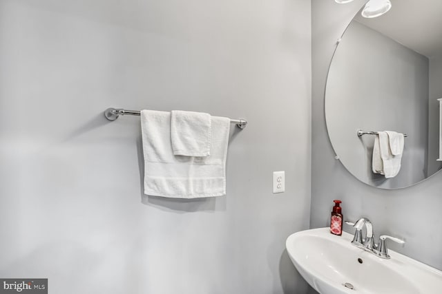 12517 Rustic Rock Ln, Beltsville, MD 20705 - bathroom featuring a sink