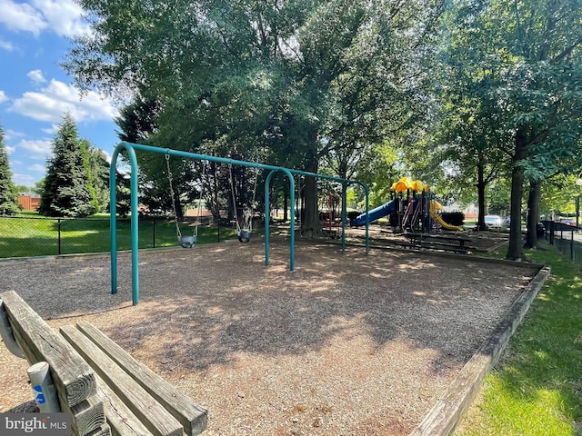 10861 Hunter Gate Way, Reston, VA 20194 - view of community jungle gym