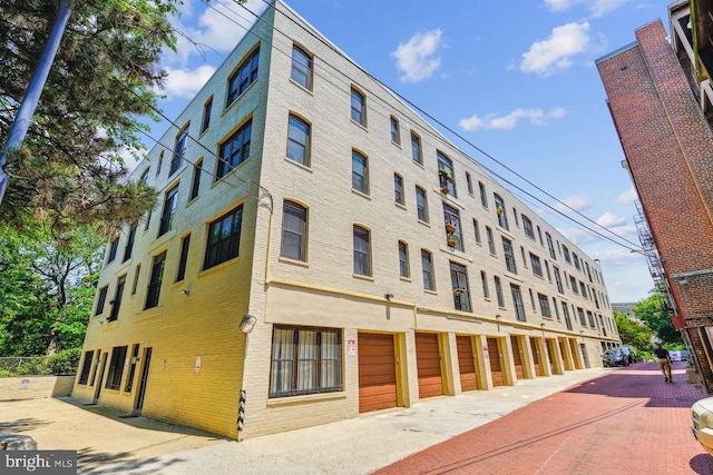2630 Adams Mill Rd NW Unit 302, Washington, DC 20009 - view of building exterior
