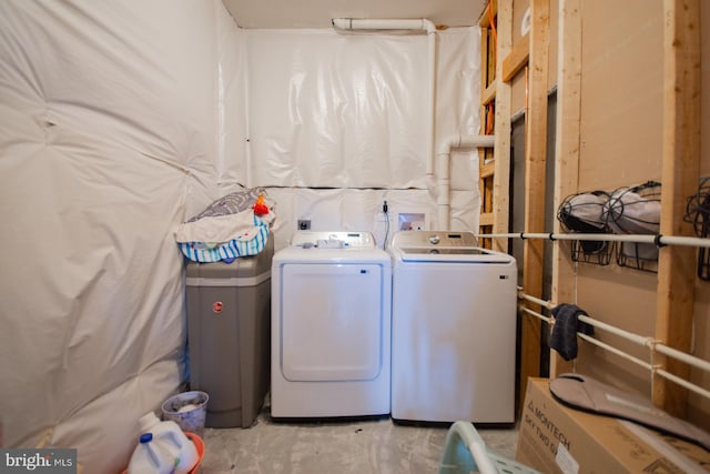 316 Pochards Ct, Martinsburg, WV 25403 - washroom featuring separate washer and dryer